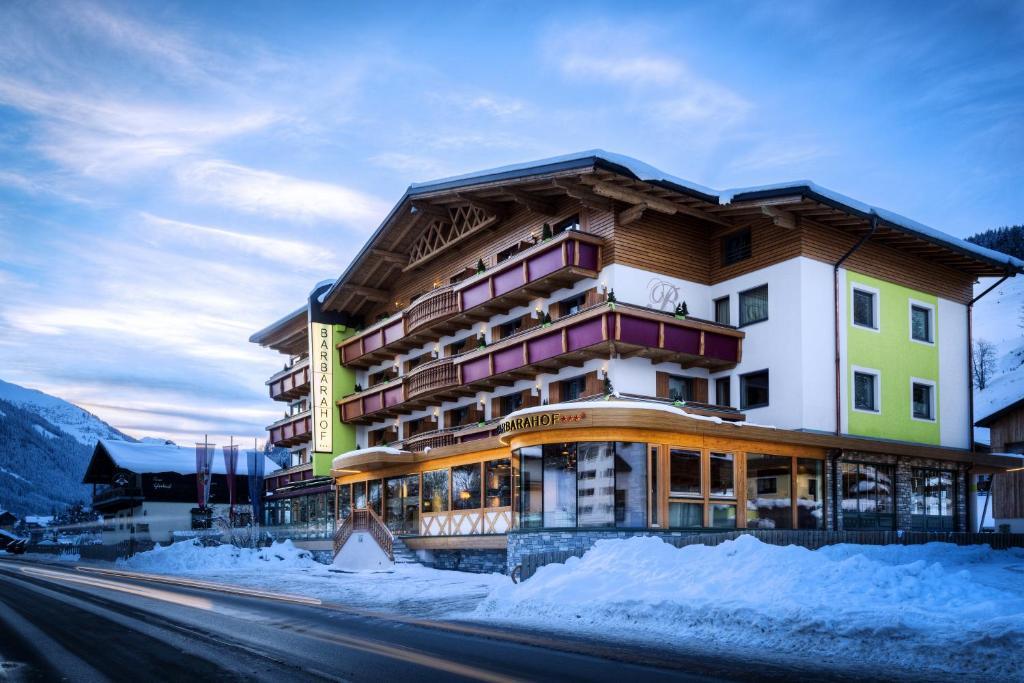 Hotel Barbarahof Saalbach Extérieur photo